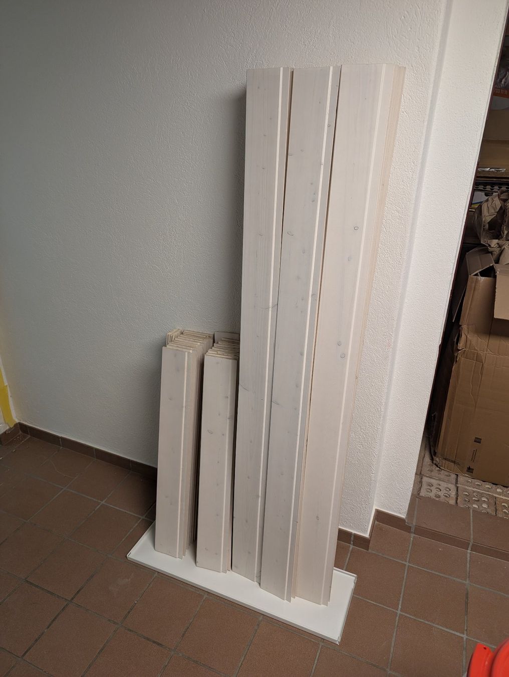 Articoli in legno: Holz Täfer - Holzpaneele weiss – Usato da Blumenstein venduto da novarx