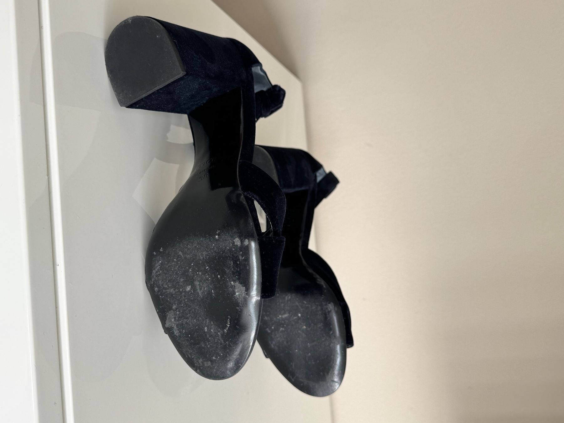 Maje Scarpe da donna: Maje Sandalen aus Samt, Gr. 38 – Nuovo (secondo la descrizione) da neerach venduto da Ywonder 3