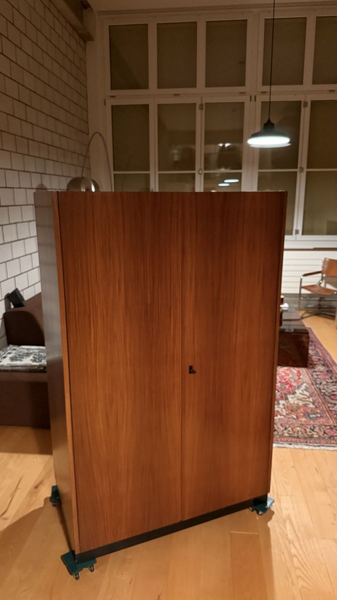 Armadi: Teak Schrank Mid Century – Usato da Wangen b. Olten venduto da Caro-Mano 2
