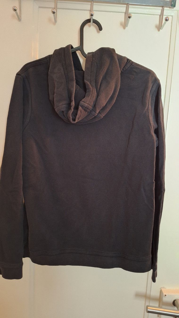 Nike Maglioni & Felpe: Nike Kapuzenpullover schwarz – Usato da Winterthur venduto da _lxeah 2