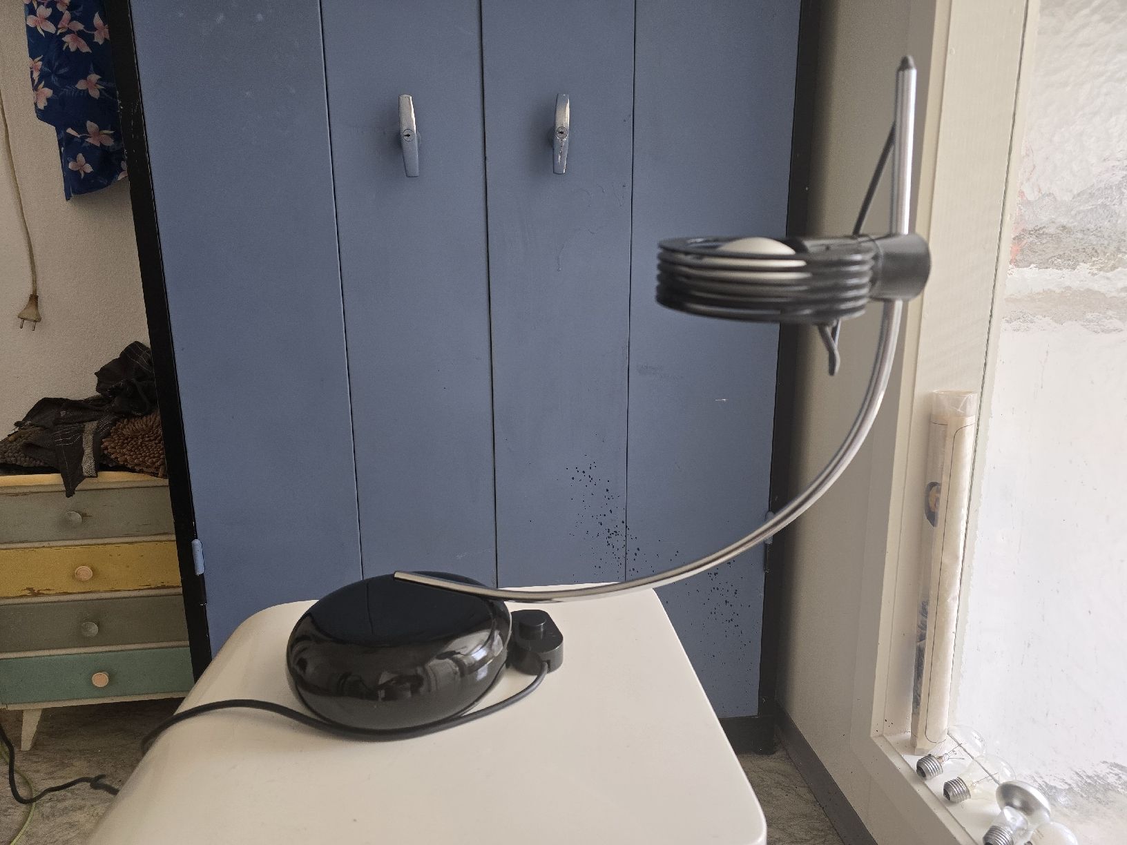 Guzzini Lampade: i Guzzini Lampe Cigno – Usato da Biel/Bienne venduto da alexriveros2 1