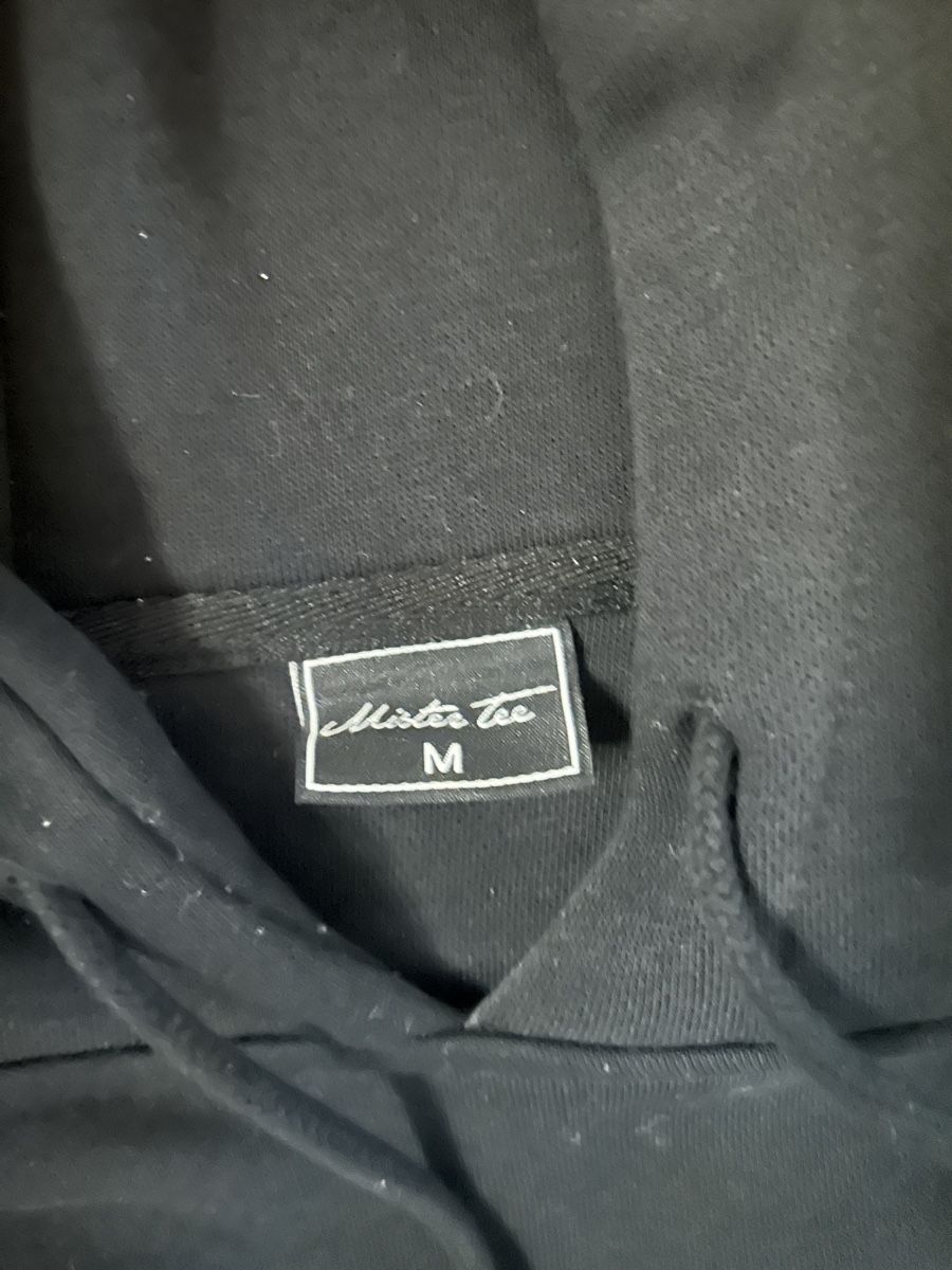 Maglioni & Felpe: Mister Tee Kapuzepullover  – Usato da Geuensee venduto da nosliv 2