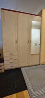 Kleiderschrank 3-türig mit Spiegel
