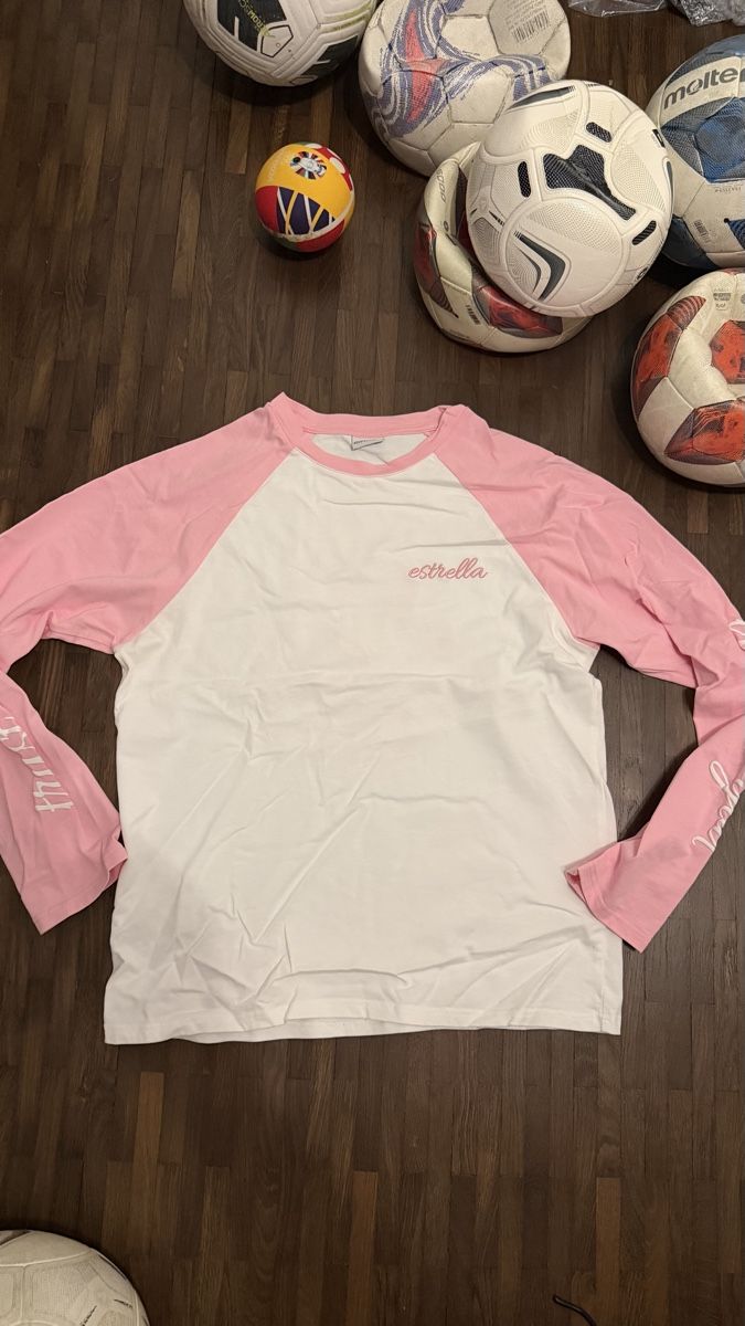 T-shirt: Estrella Longsleeve Size L – Usato da Chur venduto da sil_v7n6