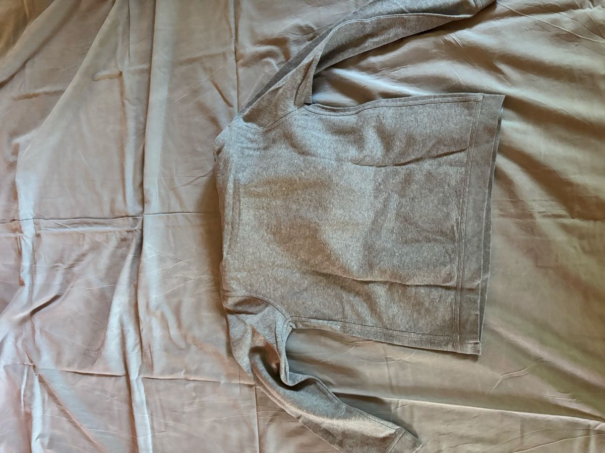 Nike Maglioni & Felpe: Nike Kinder Pullover / Grau  – Usato da Solothurn venduto da sonnenscheiin11 2