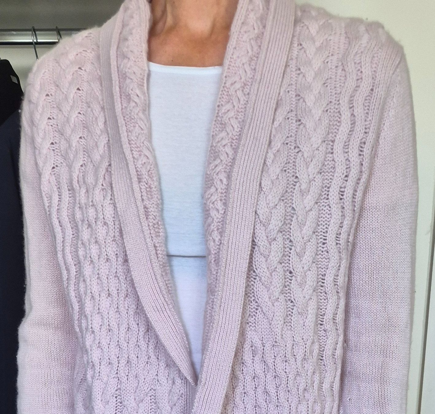 Modissa Giacche: MOD Atelier Pure Cashmere Strickjacke – Usato da Zürich venduto da Mokile 1