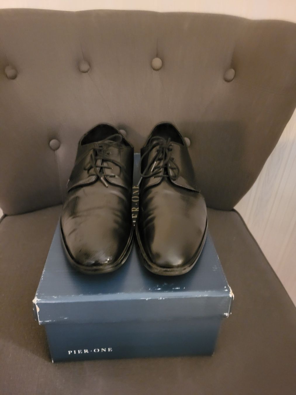 Scarpe da uomo: Chaussures Richelieu HM - taille 43. – Usato da Perly venduto da Flemprod01