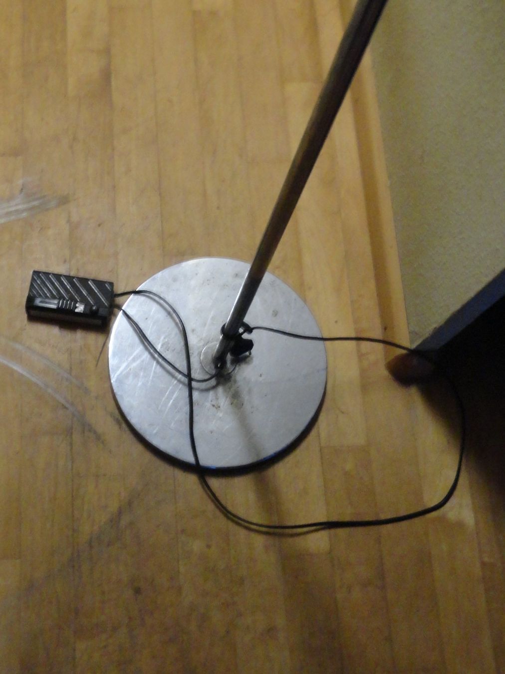 Lampade: Halogen-Lampe mit Dimmer – Difettoso da Allschwil venduto da TecBees 3