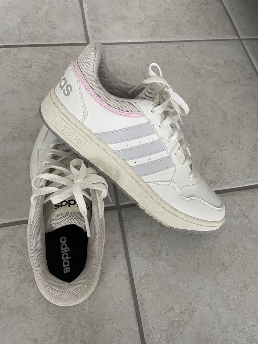 Adidas Damenschuhe: Adidas Sneaker 41 1/3 Damen – Neu (gemäss Beschreibung) aus Steffisburg von nadine1211971 1