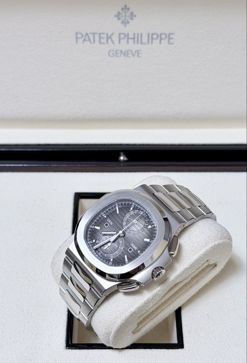 Patek Philippe Orologi: Patek Philippe 5990/1A-001 NEW  – Nuovo (secondo la descrizione) da Zürich venduto da WATCHROOM 1