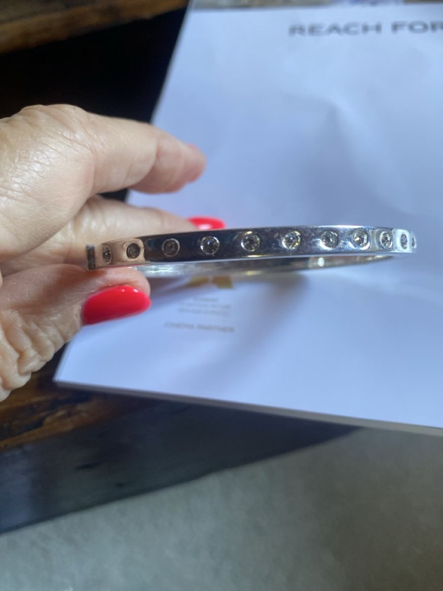 Armbänder & -reifen: Joli bracelet argenté  – Gebraucht aus Belmont-sur-Lausanne von chu_vxf5
