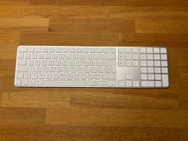 Apple Magic Keyboard mit Touch ID und Ziffernblock CH-Layout