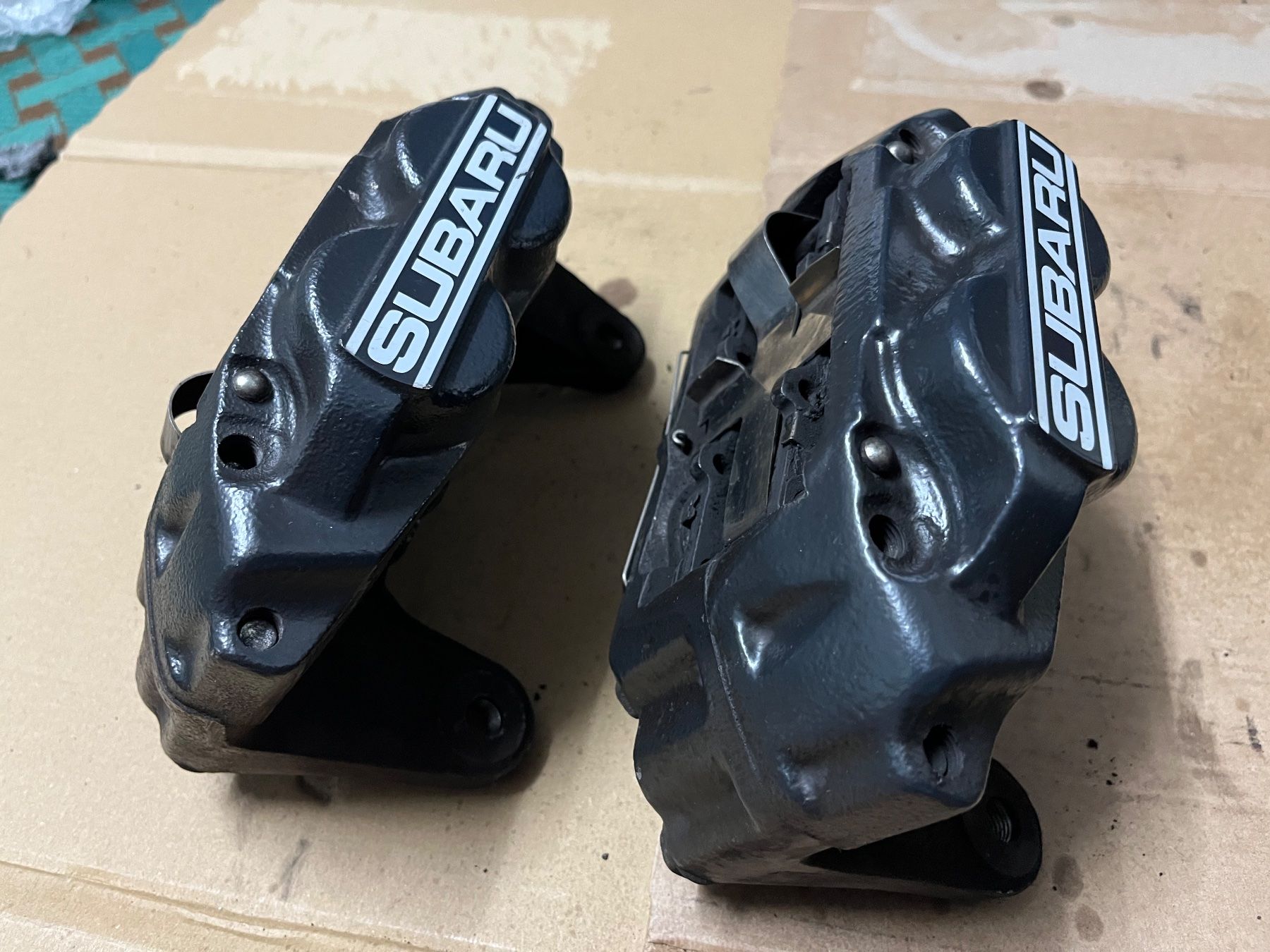 Subaru Tutti pezzi di ricambio auto: Subaru Impreza GT Bremszangen – Usato da Buchs ZH venduto da rc-indoorbahn 1