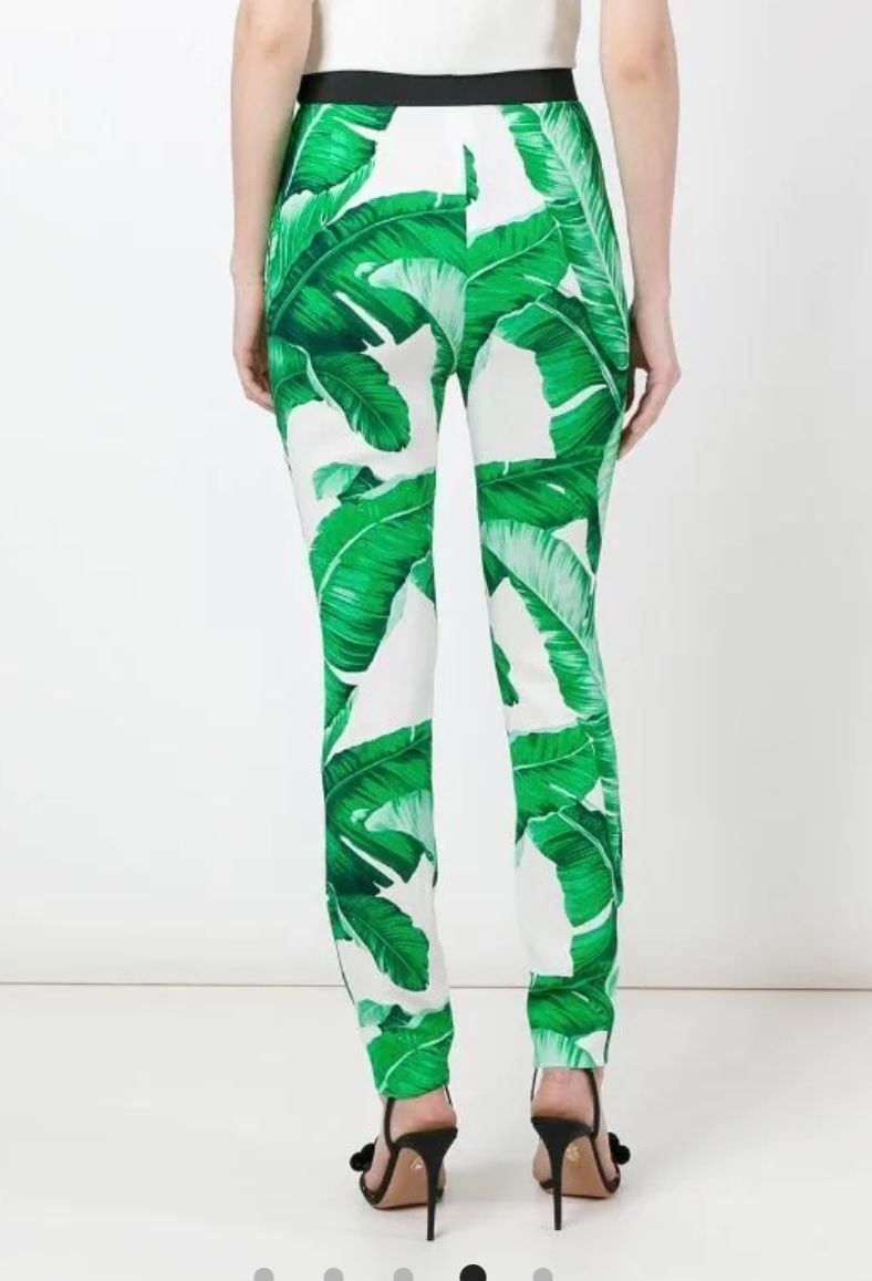 Dolce & Gabbana Pantaloni: Dolce & Gabbana Hosen mit Palmenprint – Usato da Meilen venduto da Emma_321 1