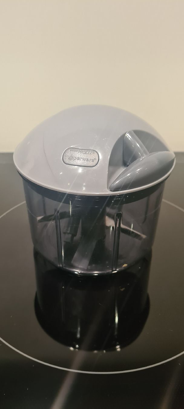 Cucine complete: tupperware hachoirs – Usato da Riddes venduto da nati48