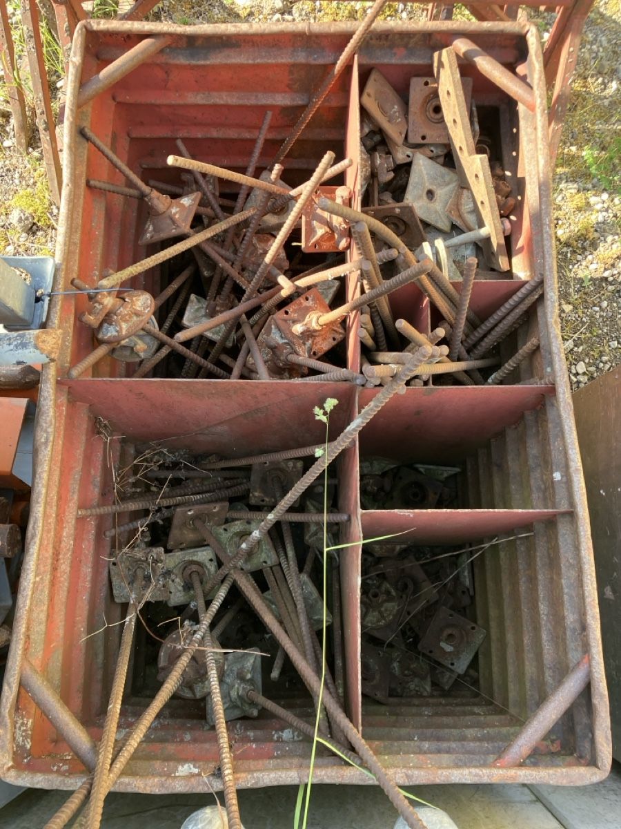 Ponteggi: Schalung peri meva baugewerbe – Usato da Oberaach venduto da soda05 2