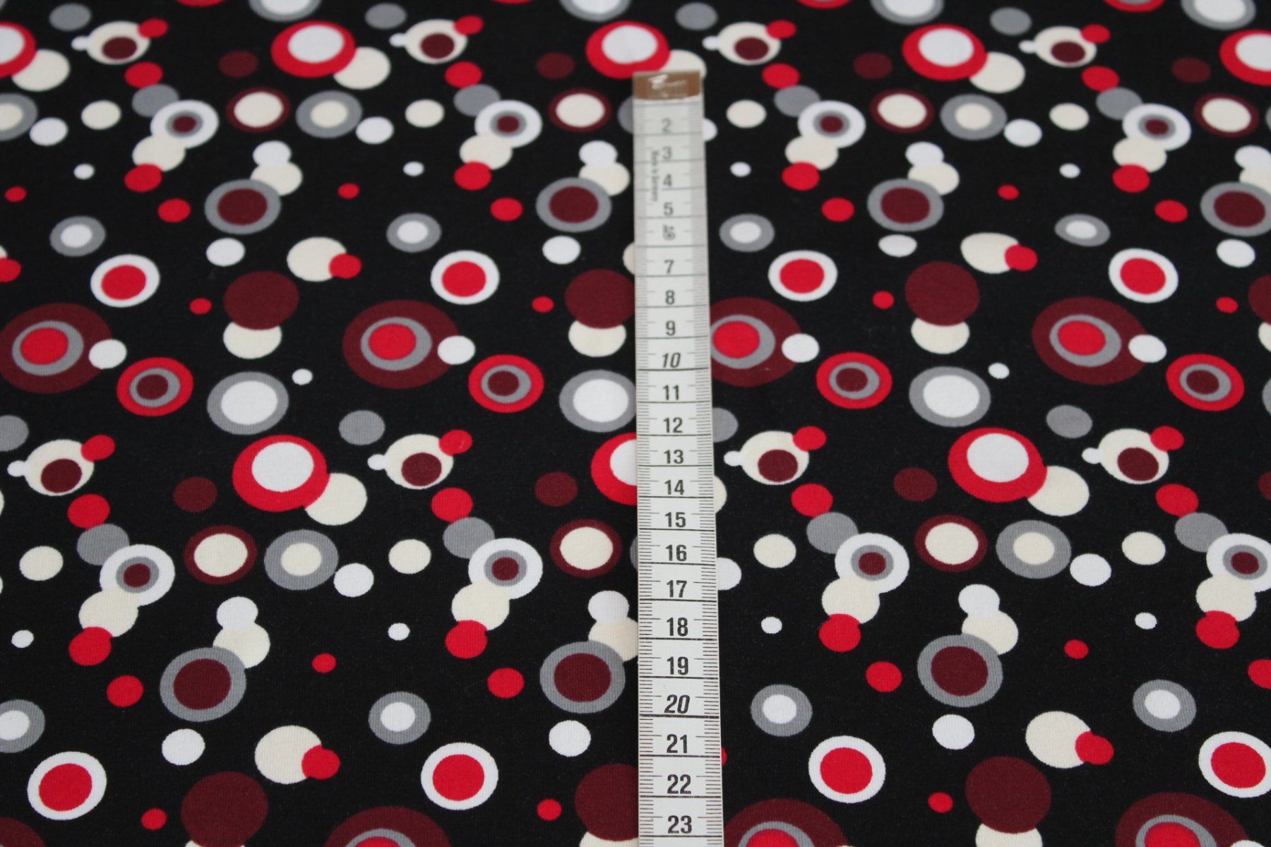 Tessuti: Stoff Baumwolljersey schwarz/Dots – Nuovo (secondo la descrizione) da Obfelden venduto da solomon111 1
