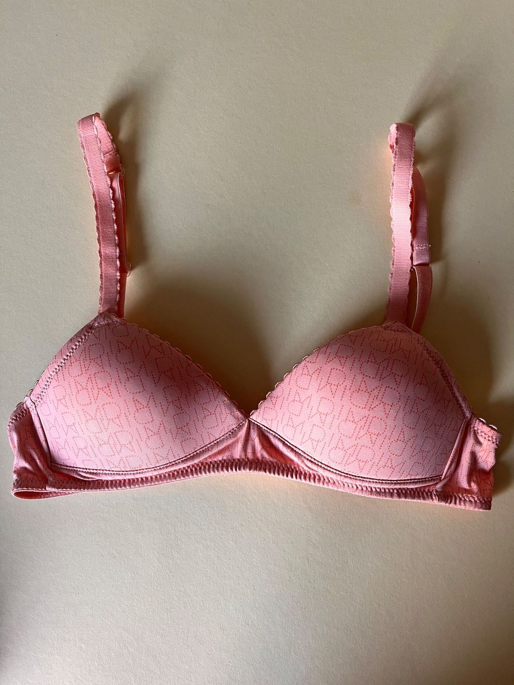 Dim Autres dessous: DIM, Soft-BH, Grösse 65A, Farbe Hellrosa – Neuf avec emballage d'origine à Rudolfstetten par gst_g7xl
