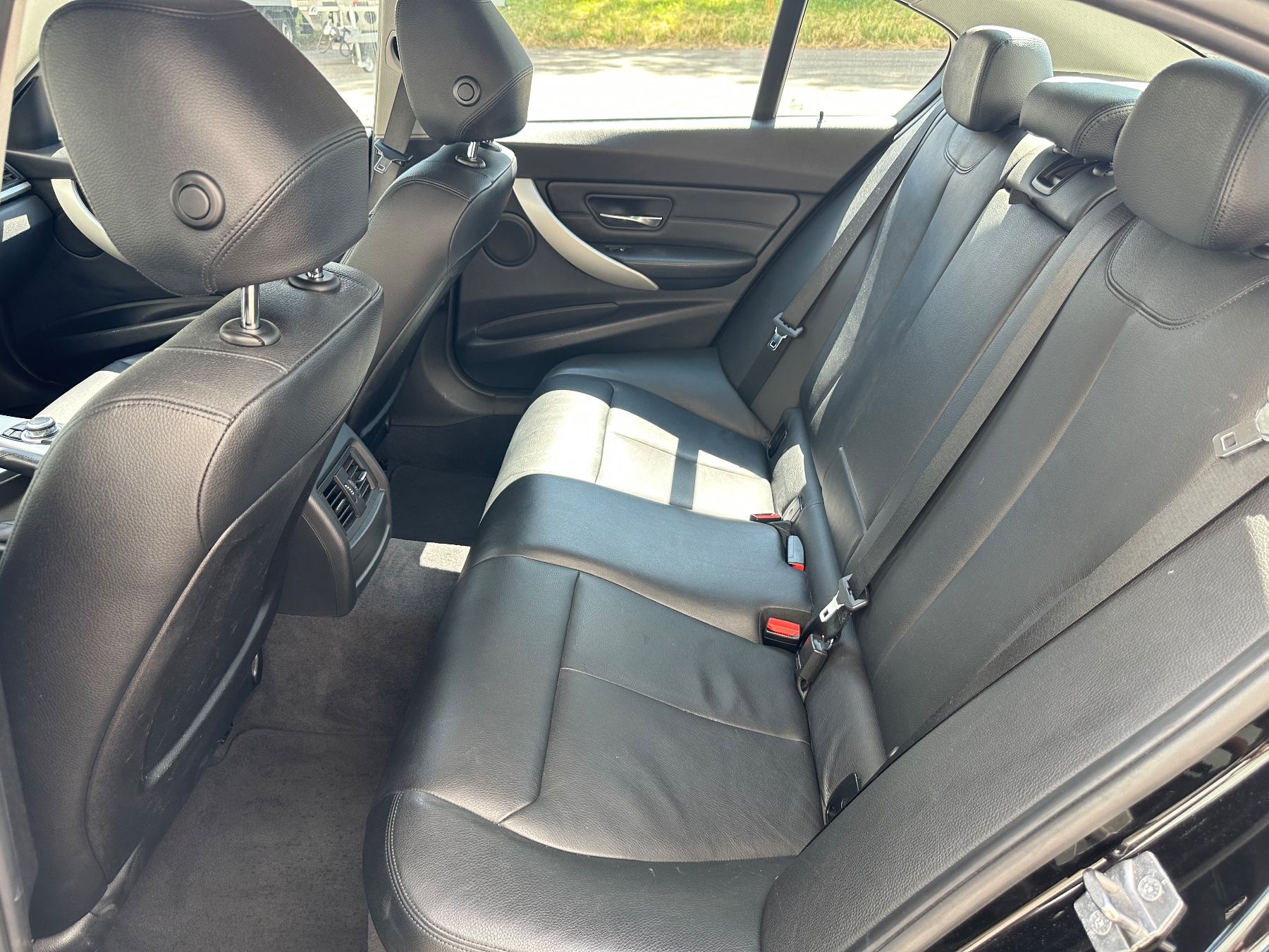 BMW Automobili: BMW 320 xDrive – Usato da Dottikon venduto da Lilflackho 8