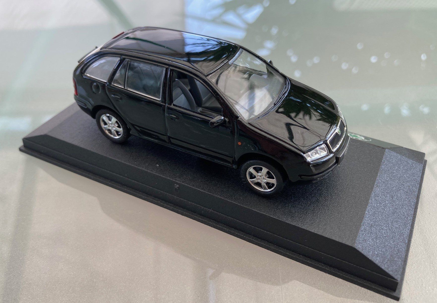 Skoda Voitures modèles: Skoda Fabia – Neuf avec emballage d'origine à Wolfhausen par signat 8