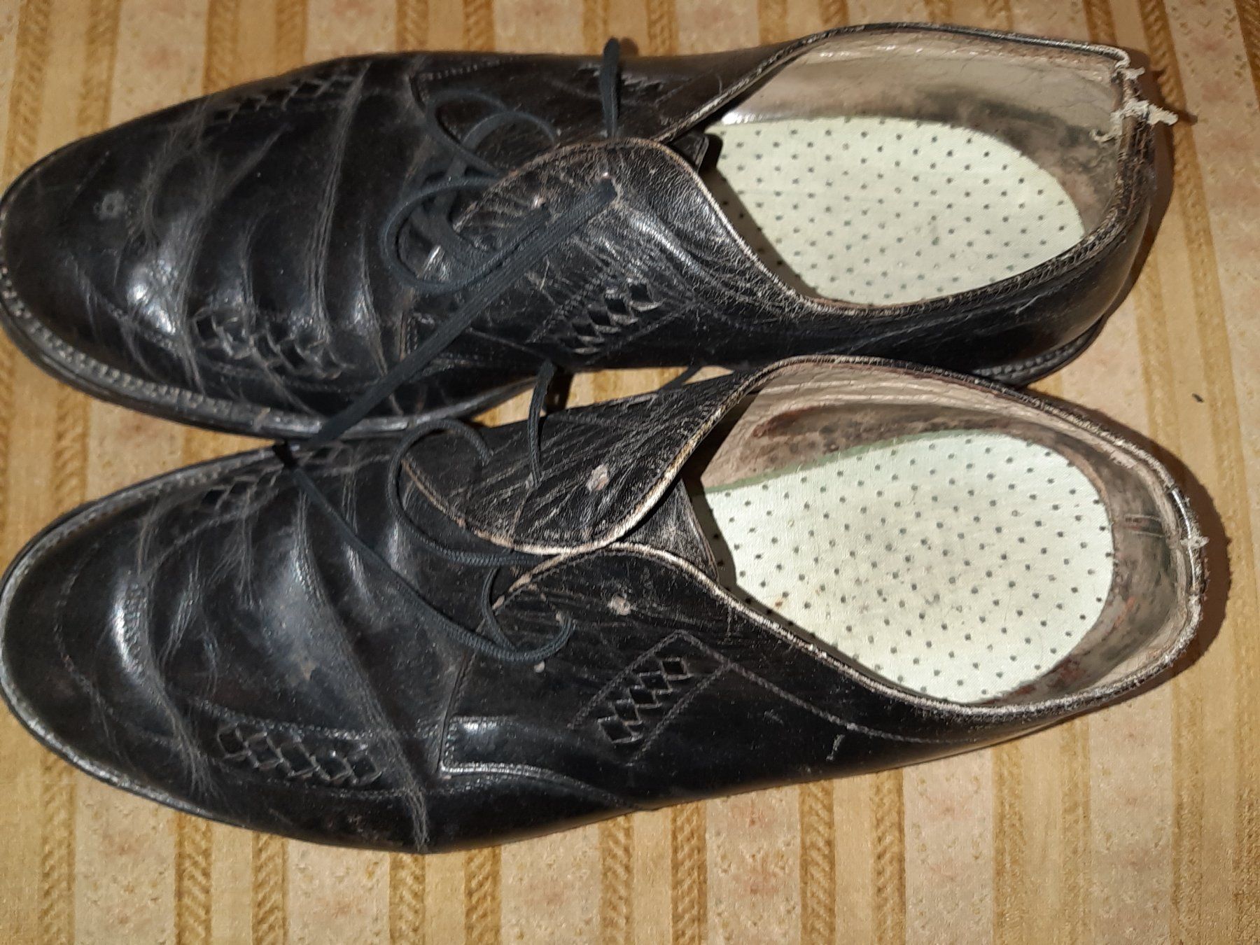 Scarpe da uomo: 1 Paar antike Herrenschuhe – Usato da Rotkreuz venduto da nigal 3