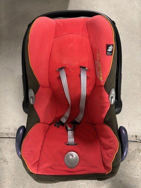 Maxi-Cosi Auto-Kindersitze: Kindersitz mit Schale und Isofix – Gebraucht aus Sonterswil von bta_ok 1