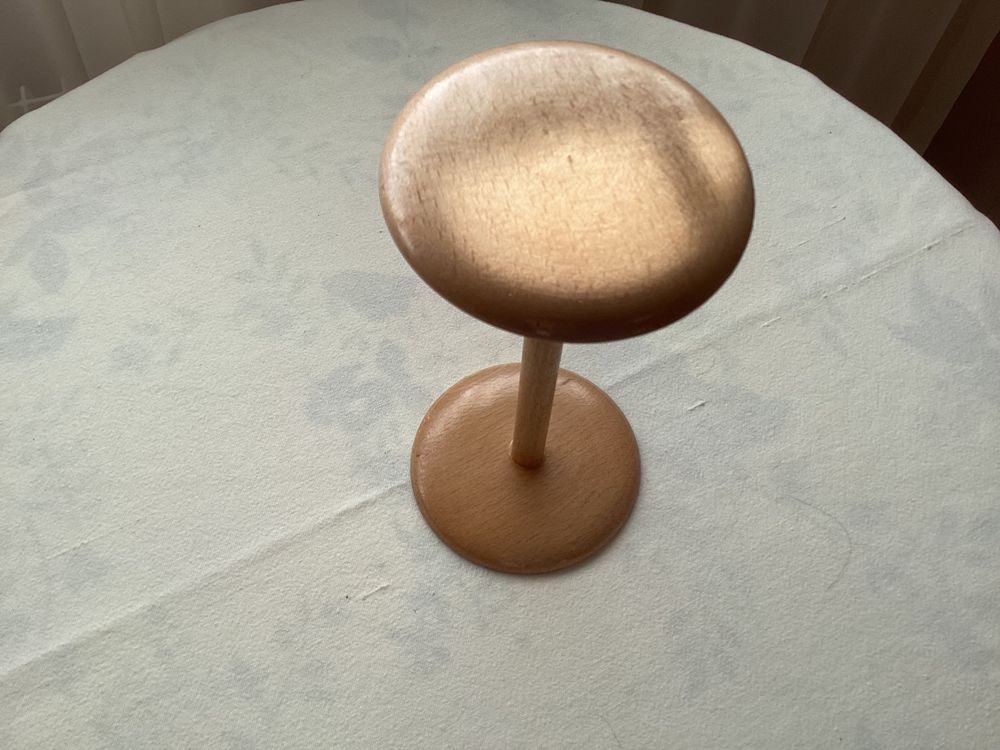 Tuoservo Perückenständer Aus Holz – Kurz, Bronze/Braun, Für Perücken & Hüte – Größe M (24 Cm)