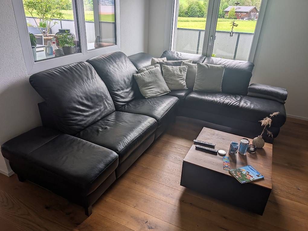 Sofas: Echtleder-Sofa – D'occasion à Morgarten par Amgwerd02 1