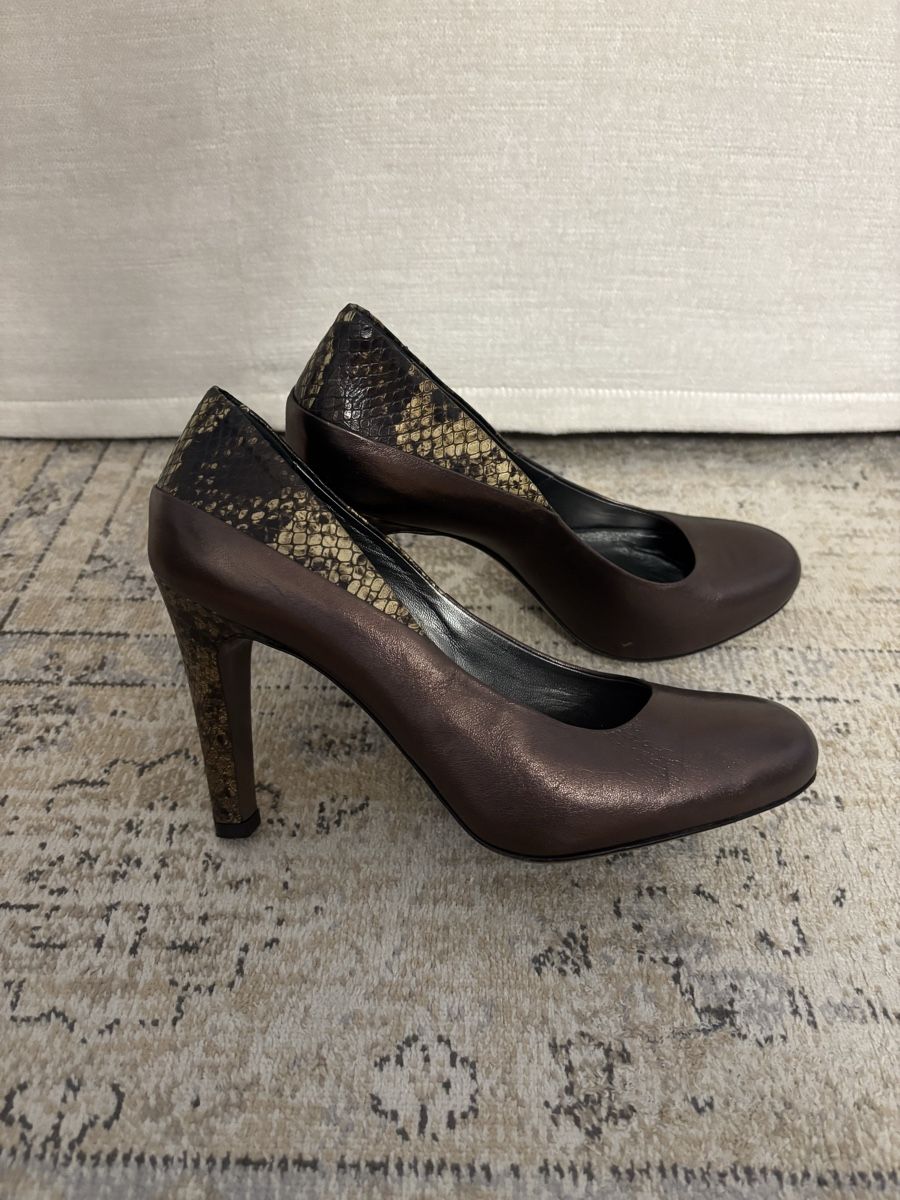 Navyboot Damenschuhe: Navyboot Pumps in brown – Neu (gemäss Beschreibung) aus Horgen von lme_8kj7 2
