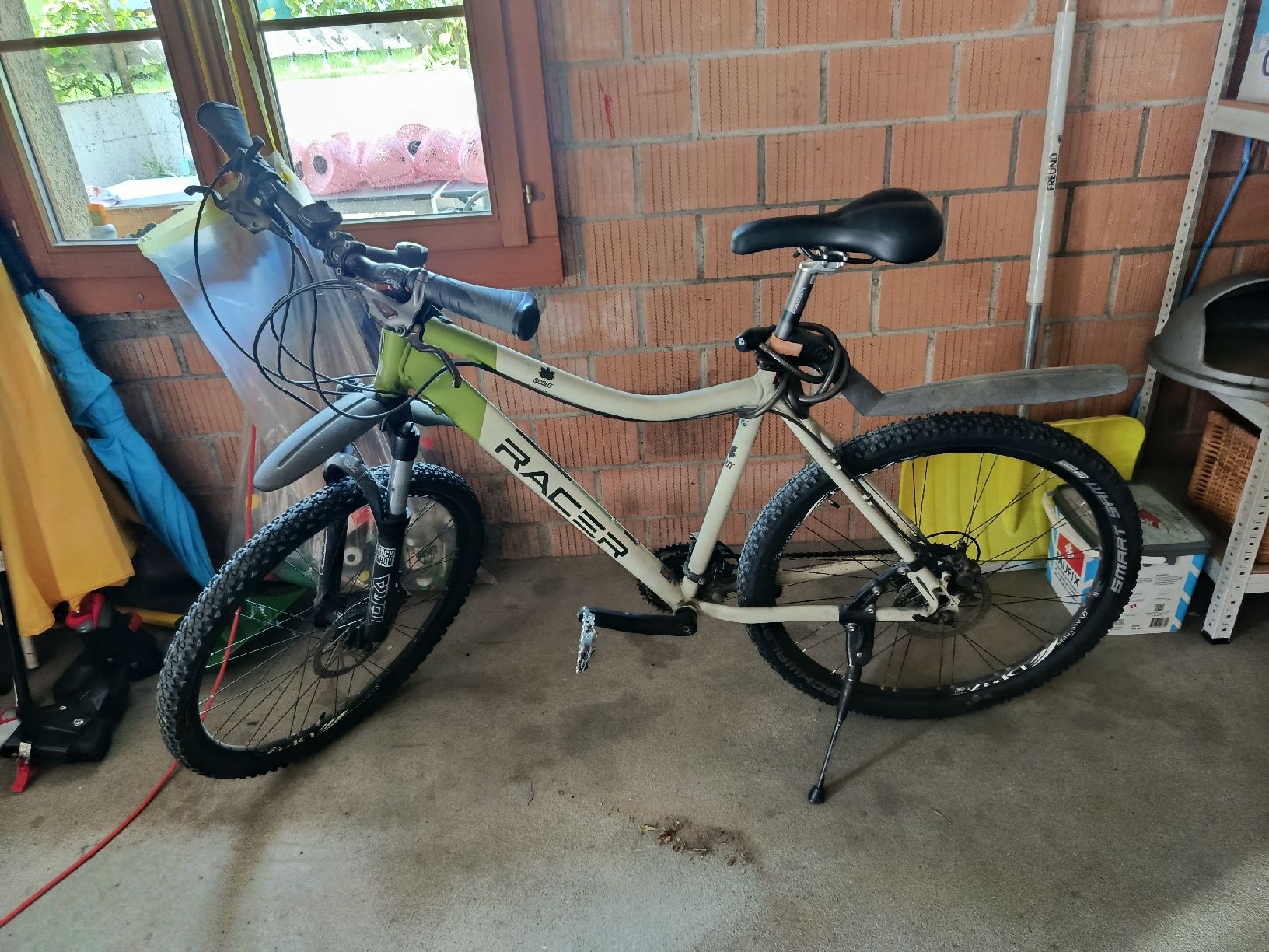 Biciclette: Fahrrad ab Platz ab 1.-l – Usato da Bowil venduto da AlForno