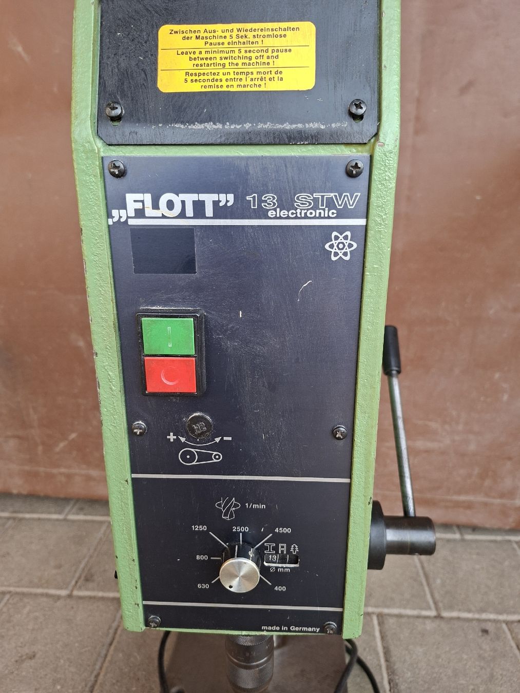 Flott Trapani: Präzisionsbohrmaschine Flott 13 STW – Usato da Niederuzwil venduto da peter. 2