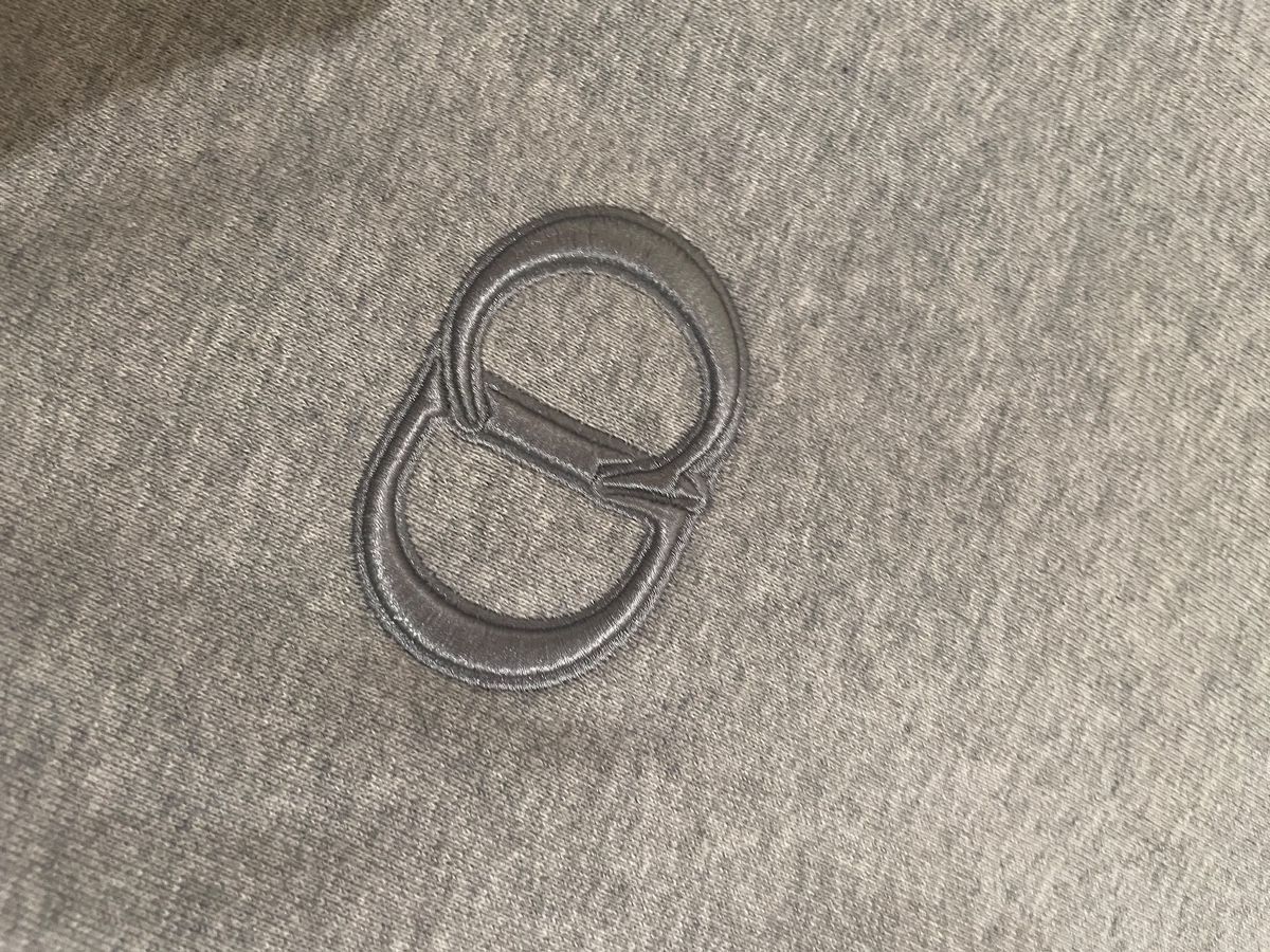 Dior Pulls & Sweat-shirts: Dior CD Crewneck  – Neuf (Voir description) à Zollikerberg par max_k8gv 1