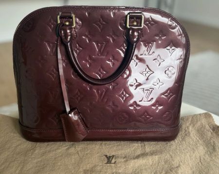 Louis Vuitton Alma PM Amarante Monogram Vernis M91611