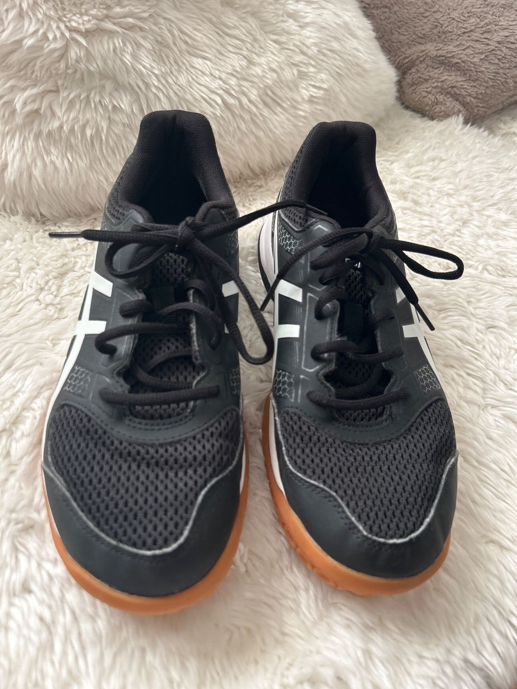 Chaussures hommes: Wunderschöne Oasics Turnschuhe 41,5 – D'occasion à Unterägeri par Hallihallox 5