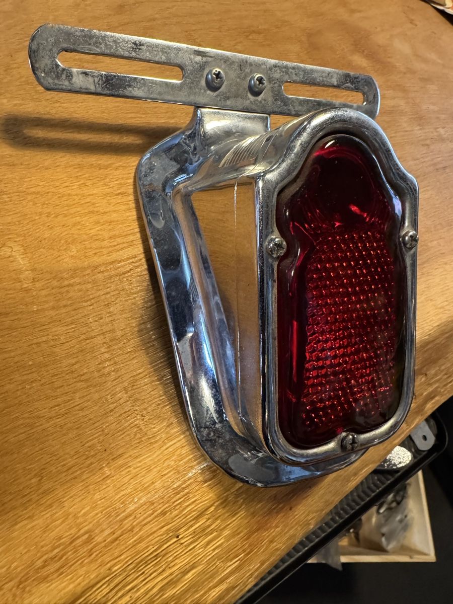 Harley-Davidson Tutti i ricambio per moto: Harley Davidson Thombstone Rücklicht, Flathead, Panhead – Usato da Aathal-Seegräben venduto da Romeo8607 1