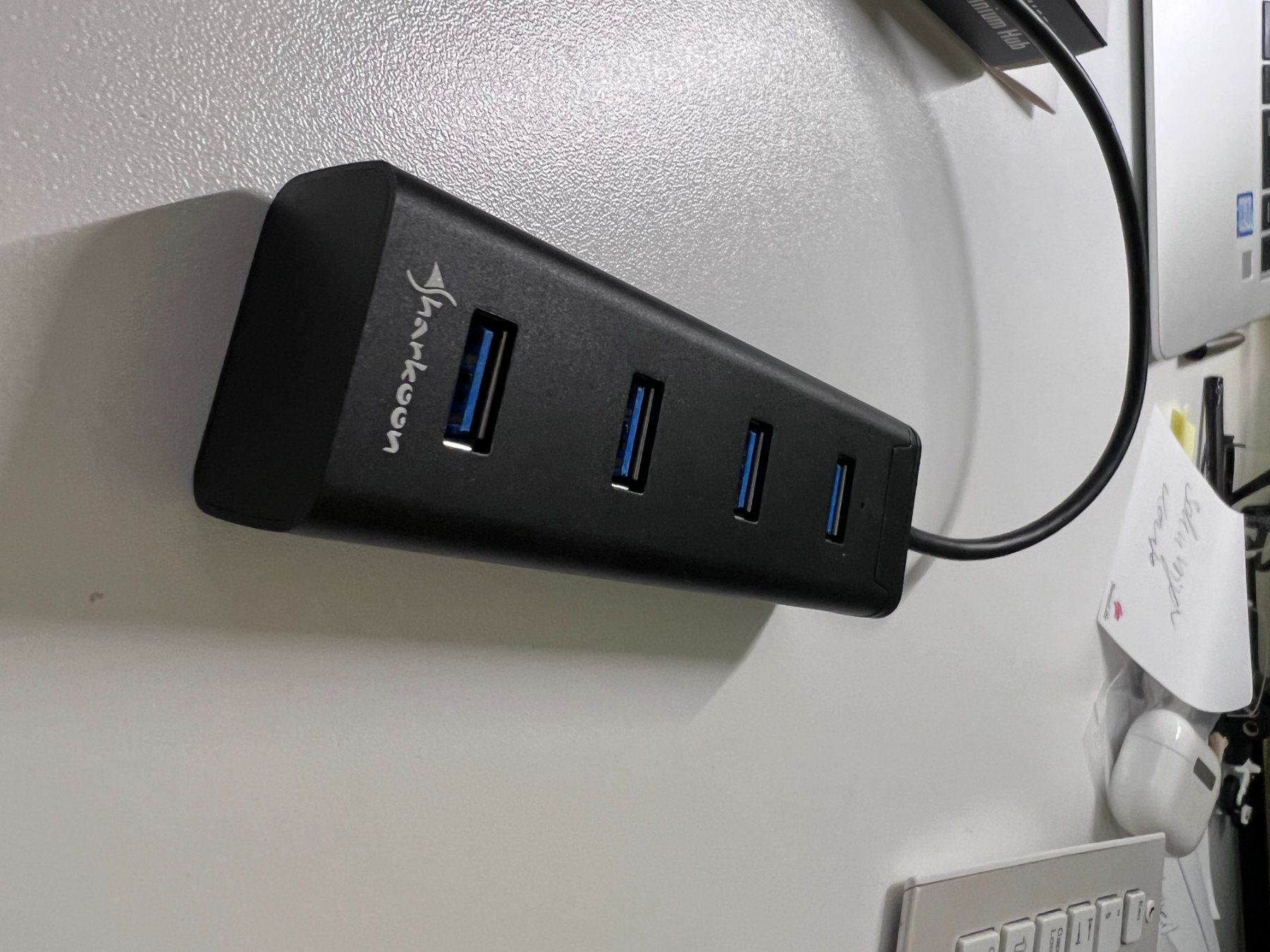 Hub & Switch: Sharkoon 4fach USB-A 3.0 Hub – Usato da Unterengstringen venduto da hausraus 2