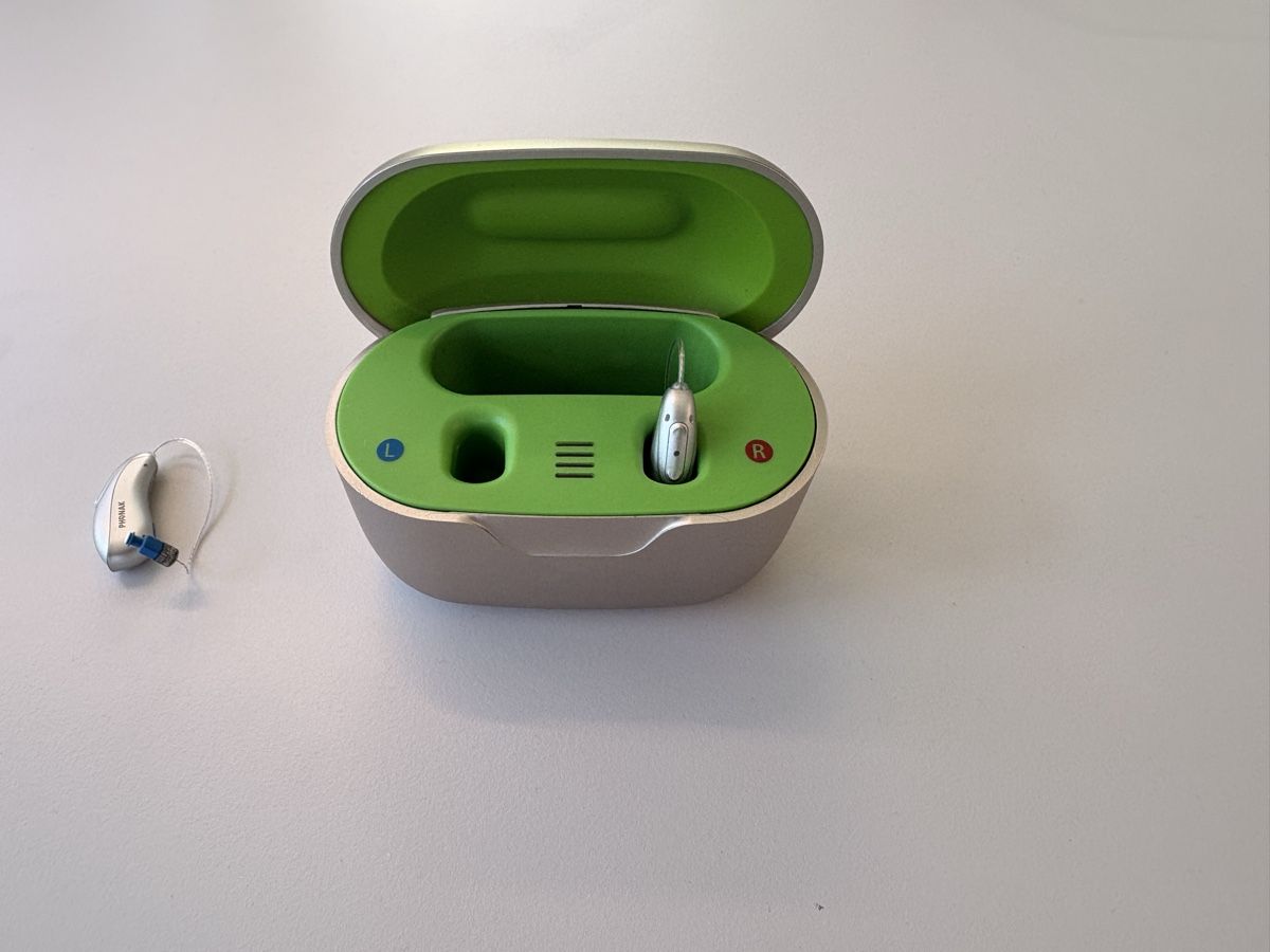 Phonak Attrezzature mediche: Phonak Lumity 70RL – Usato da Schänis venduto da two_w8zv