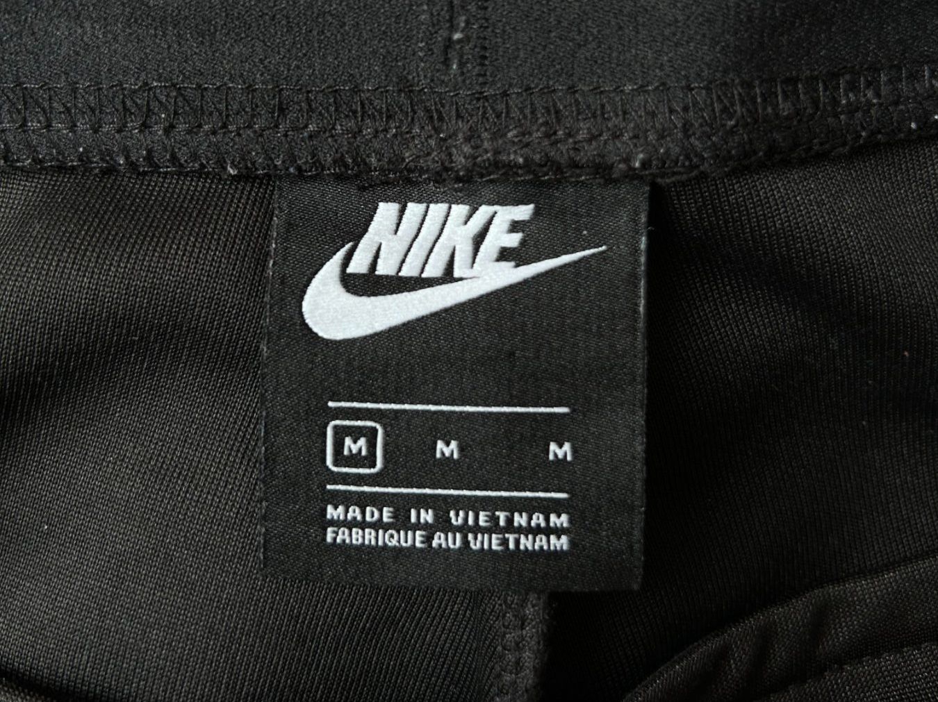 Nike Pantaloni: Nike Trainerhose – Usato da St. Gallen venduto da look-twice 3