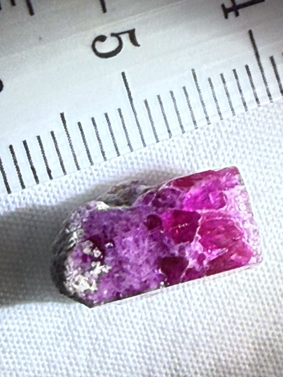 Minerali & Pietre curative: Red Beryl Bexibite – Nuovo (secondo la descrizione) da Oberhof venduto da RealStone 1