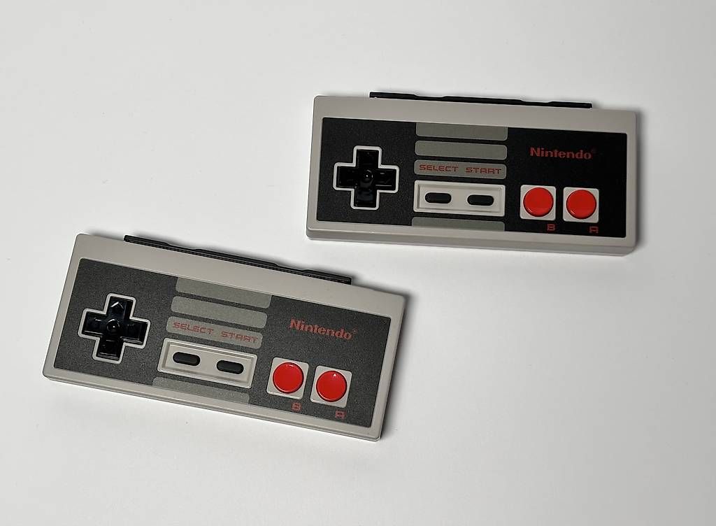 Manettes: Nintendo Switch Online Controller NES | Ottime condizioni – D'occasion à Gordola par kar_gy5g