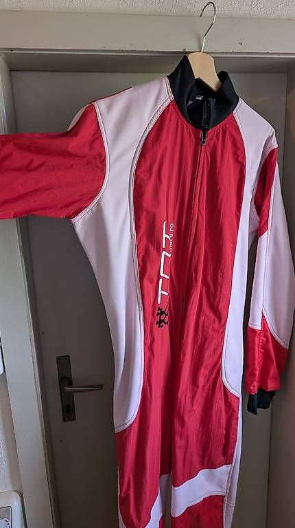 Completi: Skydive Suit Grösse M – Usato da Obergösgen venduto da LePa92 3