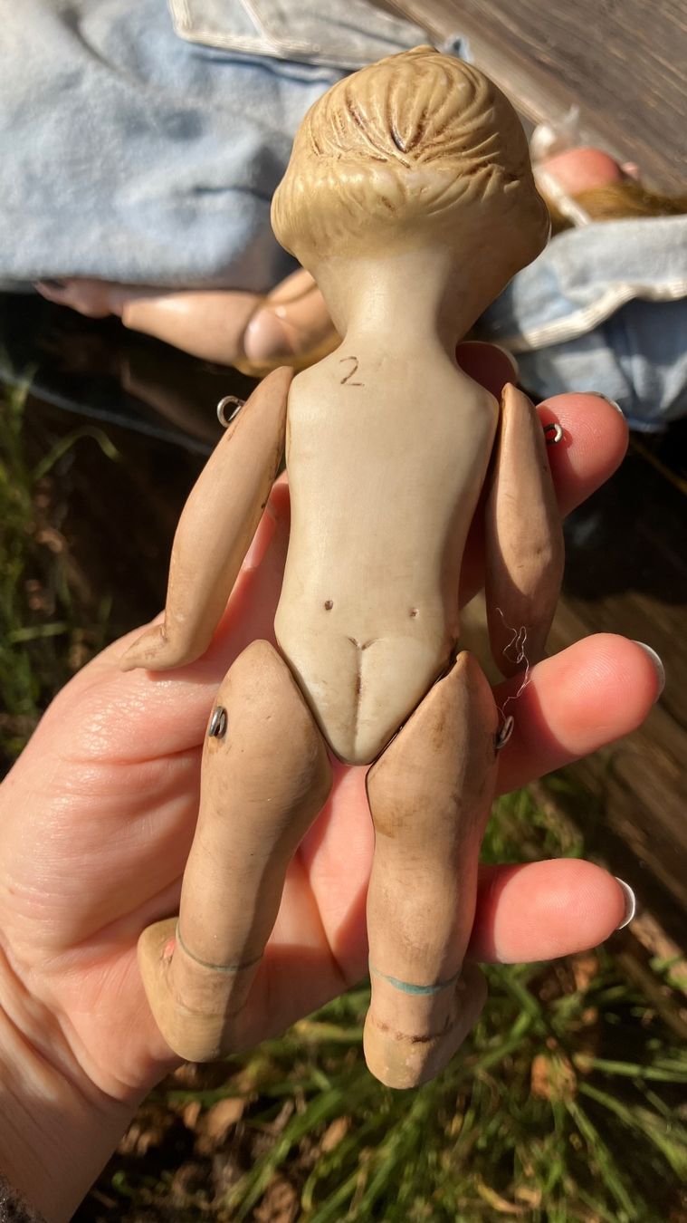 Bambole: Mini poupée articulée Puppe antik biscuit – Usato da St-Cierges venduto da LeRegain 2