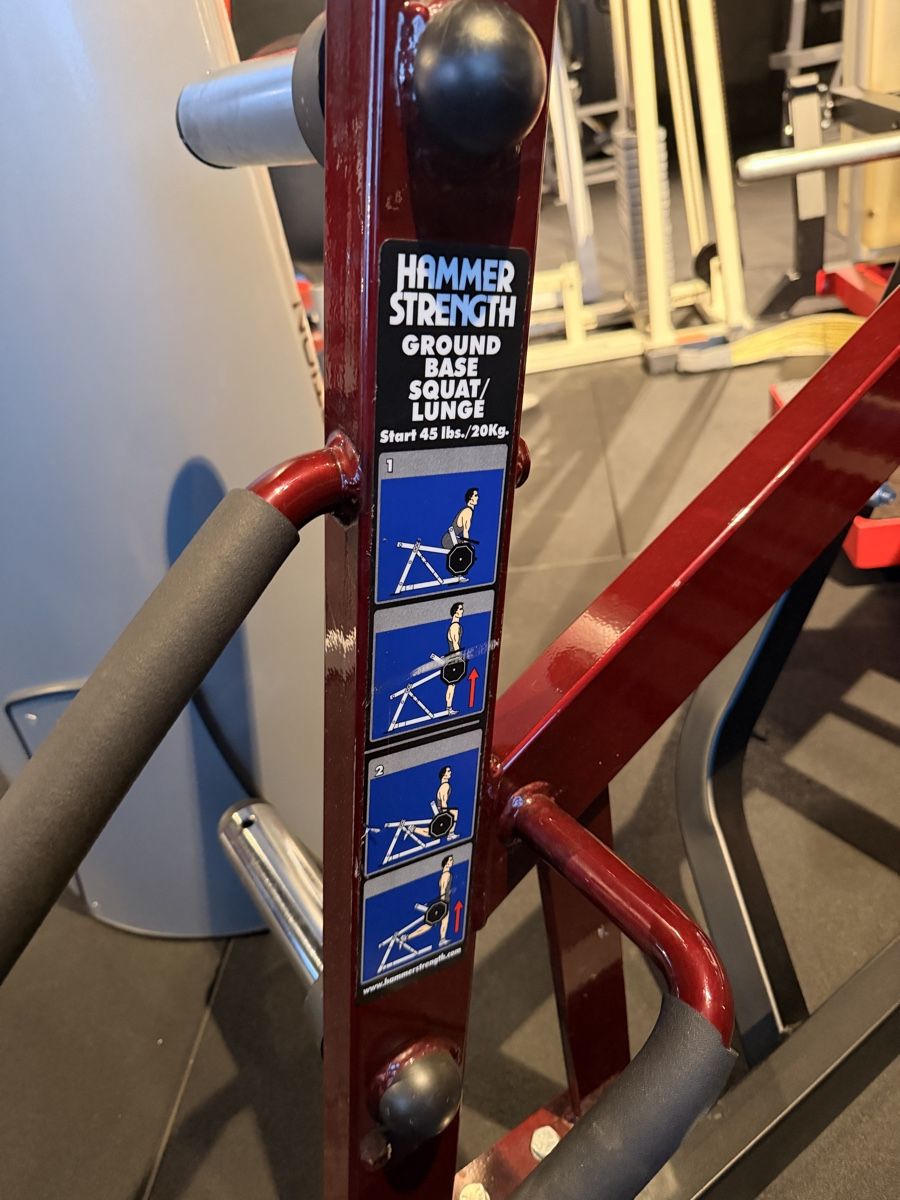 Hometrainer: Hammer Strength Ground Base Squat Lunge gebraucht – Nuovo (secondo la descrizione) da Erlinsbach venduto da L.S.. 3
