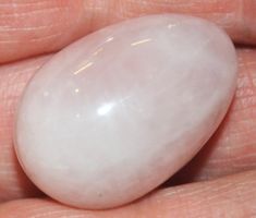 Deko – Heilstein B-13 – Rosa Quarz Ei - 30x20mm