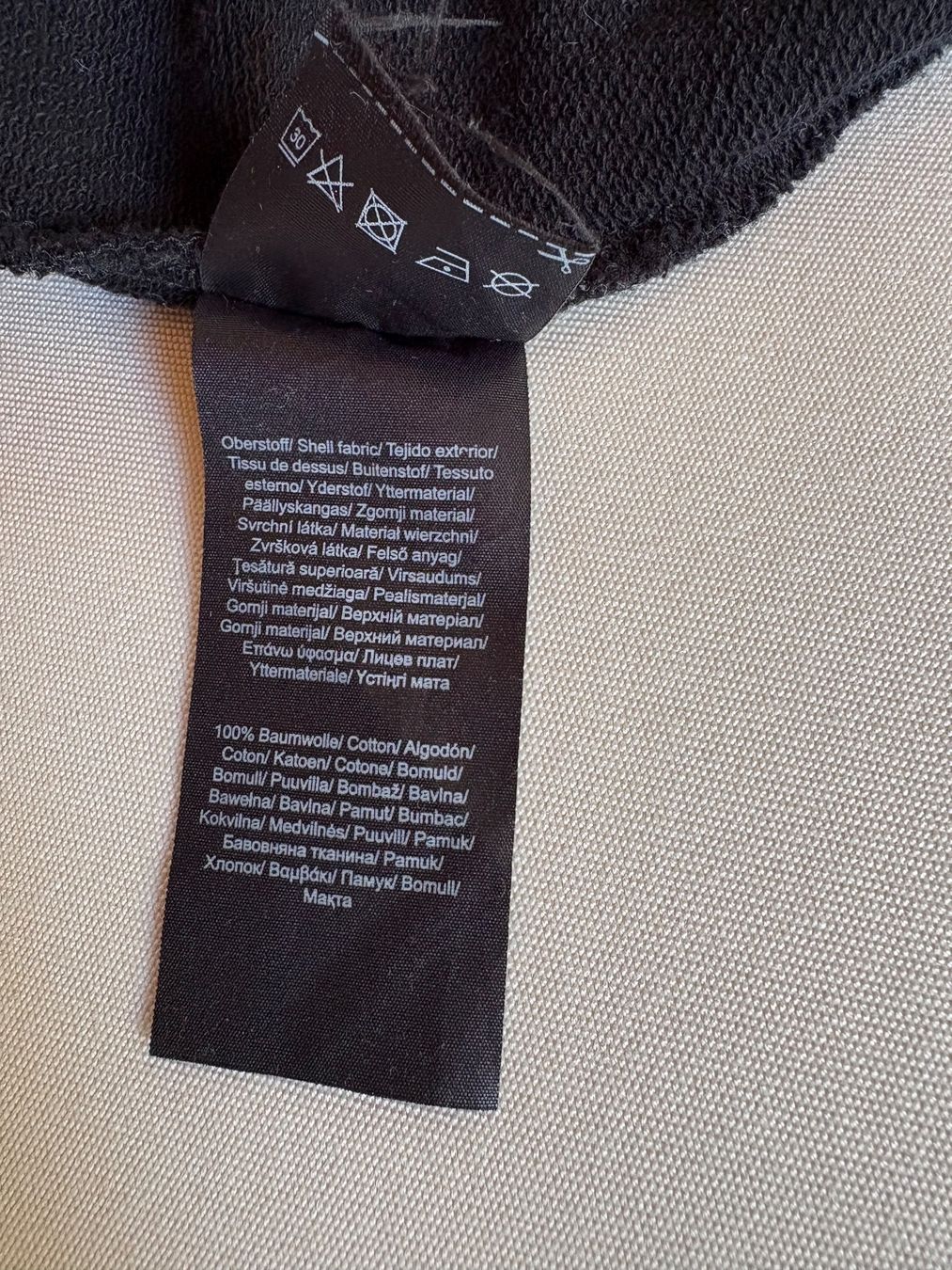 S.Oliver T-shirt: S.Oliver schwarzes T-shirt Gr 38 – Usato da Uerkheim venduto da ruthb2112 2