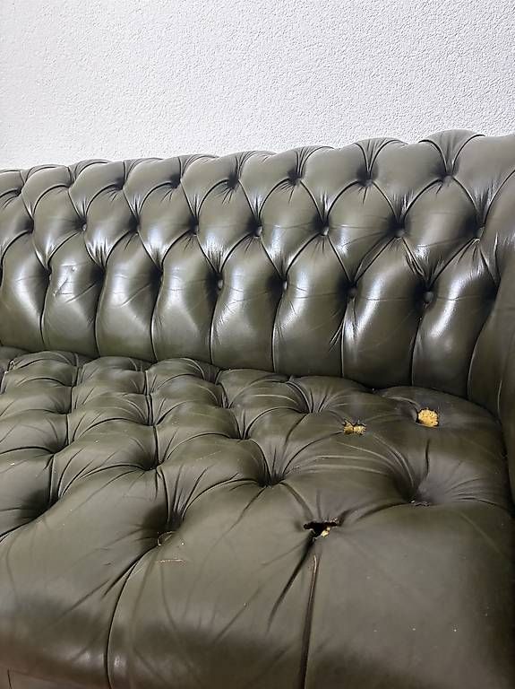 Chesterfield Divani: Canapé Chesterfield Cuir – Usato da Biel/Bienne venduto da Steven_Colin 3
