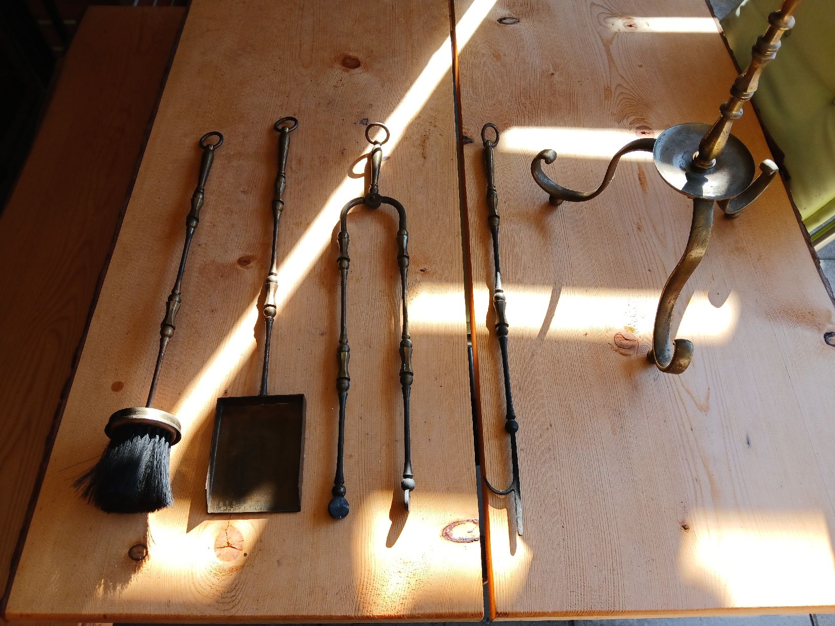 Camini: Kaminbesteck Antik Messing – Usato da Bäch SZ venduto da Retroandy 3