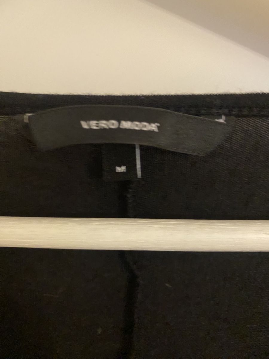Vero Moda Tuniche: Vero Moda Tunika/Kleid Gr.M Schwarz – Usato da Muensingen venduto da drleevsy 1