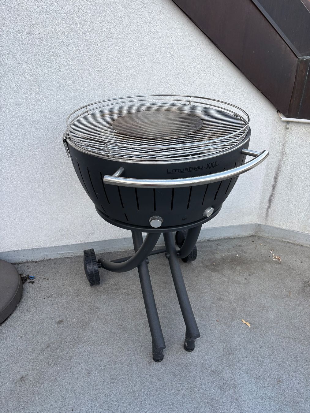 Lotusgrill Grills: Lotusgrill Typ G600 – Gebraucht aus Zürich von Alibaba14