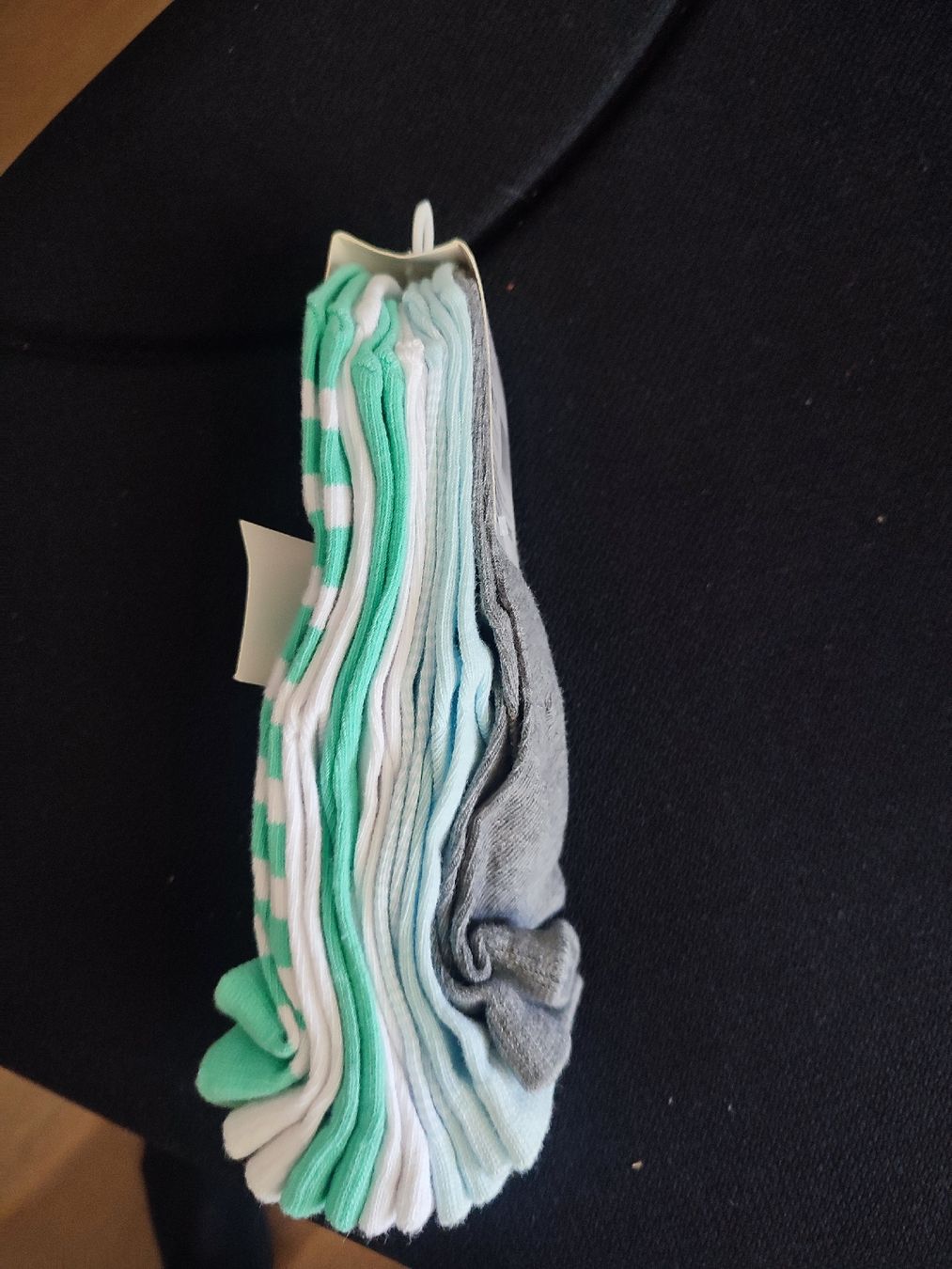 Migros Calze per bambini: Socken 23-26 , Neu, 7 Paar – Nuovo e nell'imballaggio originale da Bäretswil venduto da Gartenzwergin 1